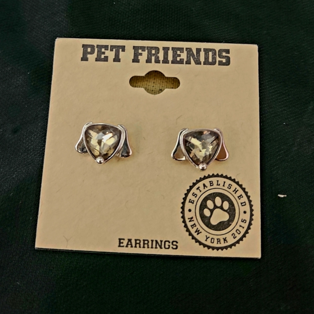 Pet Friends dog earrings. Great for dog lovers!